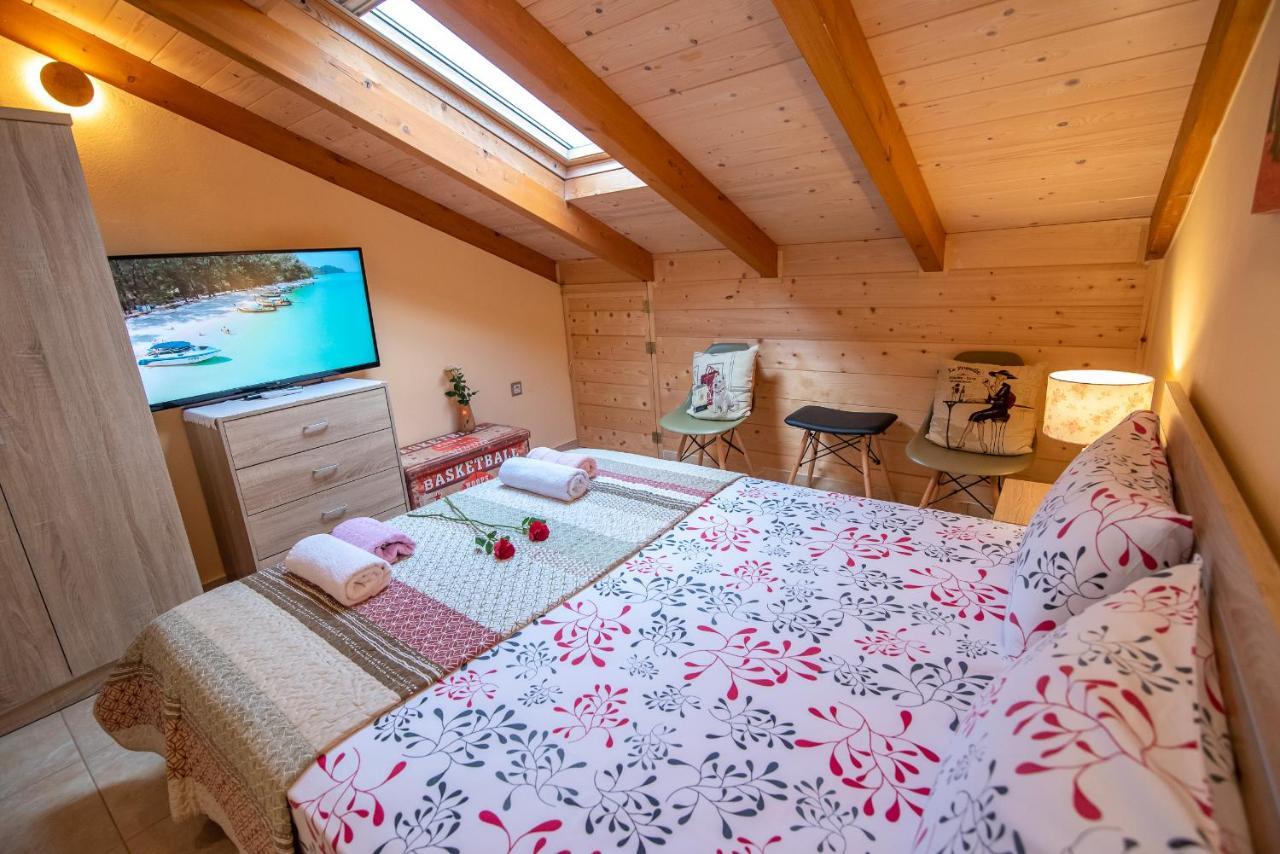 Apartament Soffitta Luminosa Preweza Zewnętrze zdjęcie